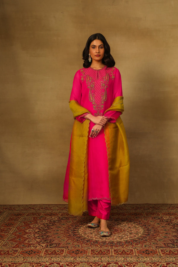 FUSCHIA ALINE KURTA SET